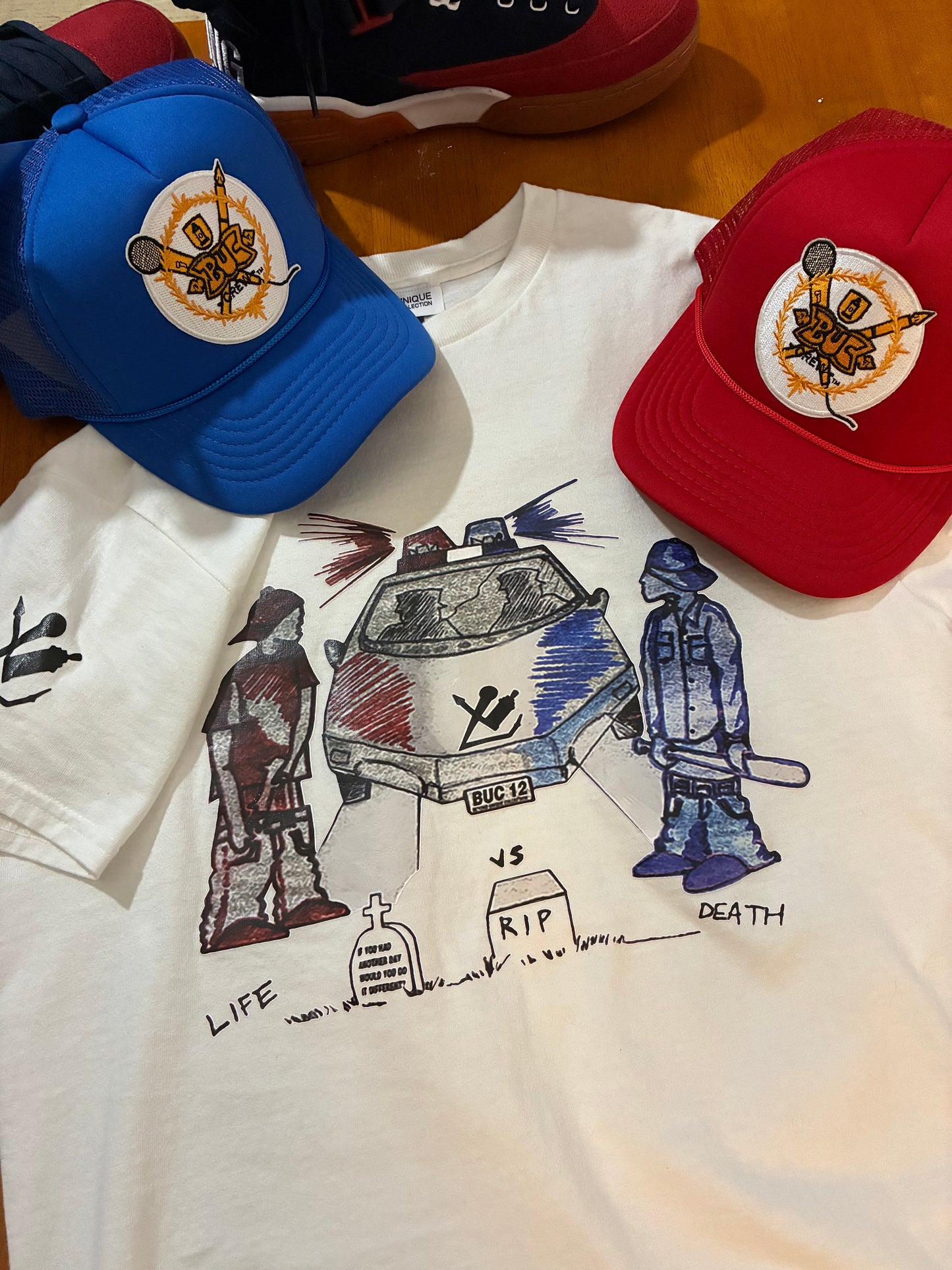 "NEW" BLACK ON BOTH SIDES CAPSULE "HATS"